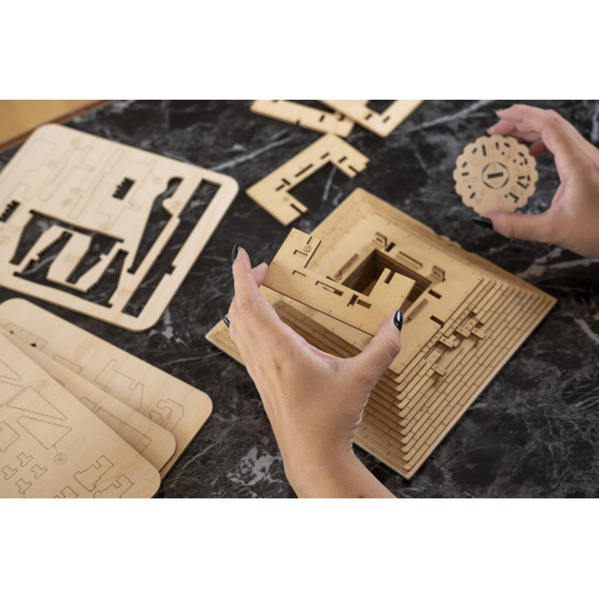Bilder och foton av 3D Puzzle Game Quest Pyramid. ESC WELT.