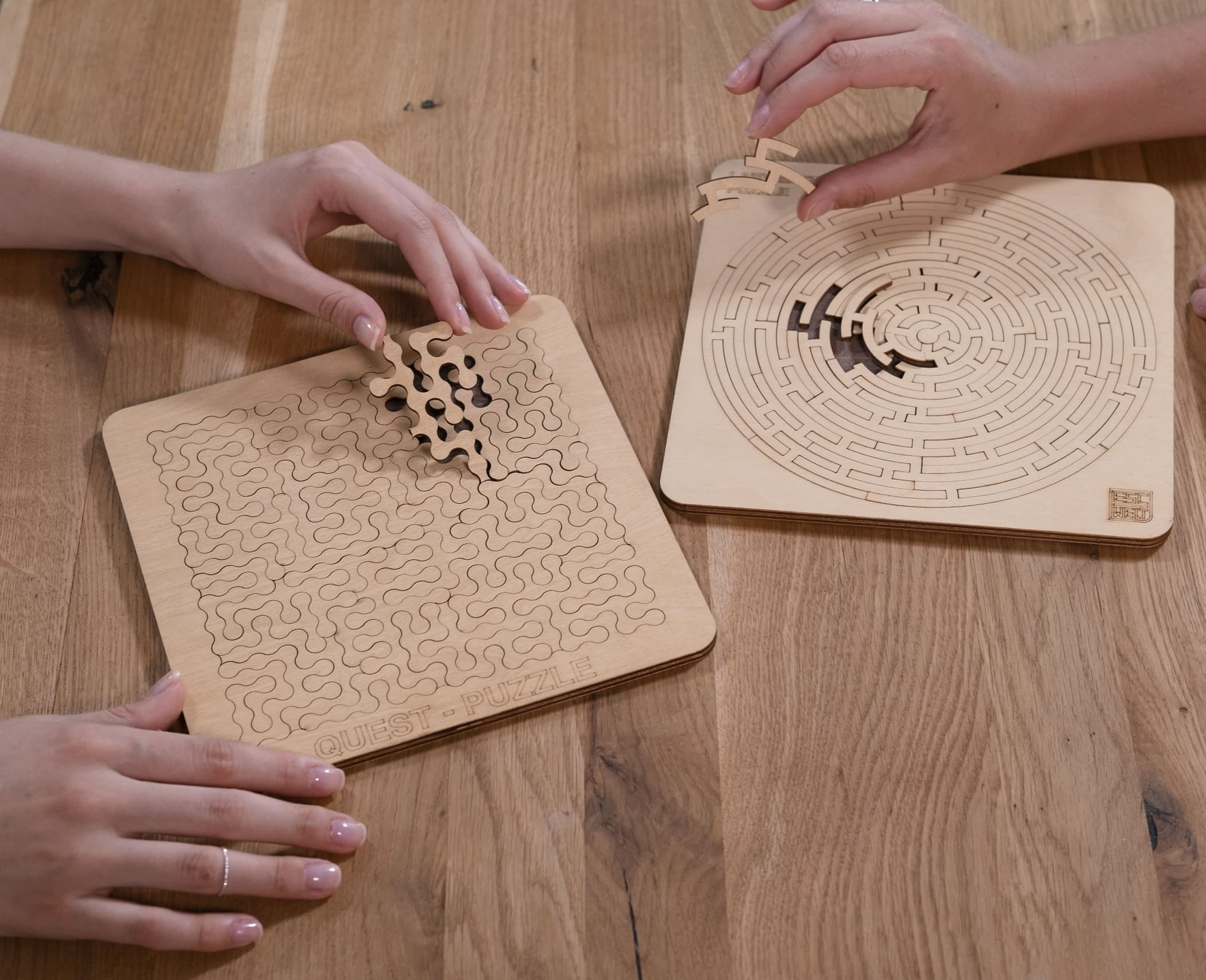 Bilder och foton av Puzzle Set. ESC WELT.