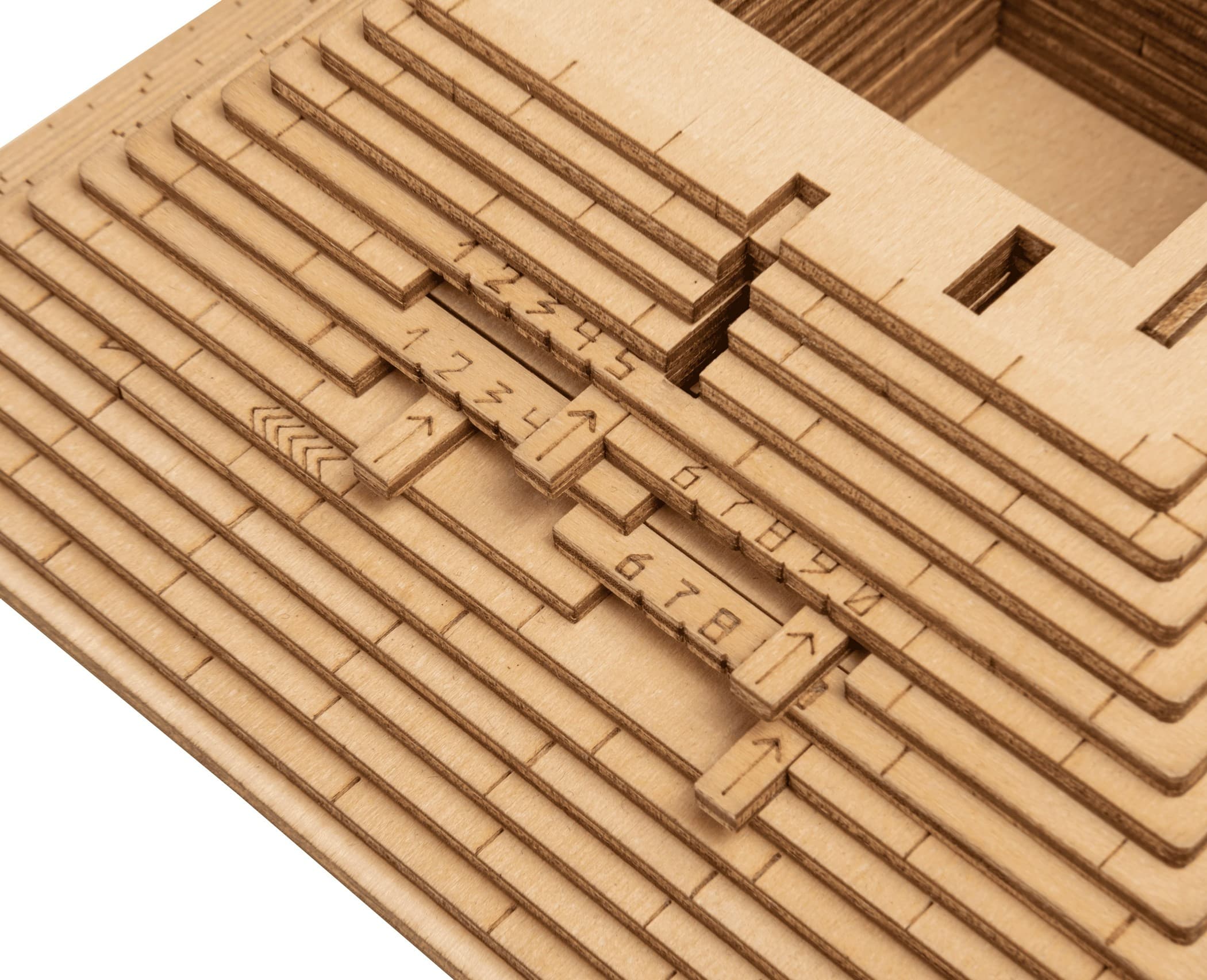 Bilder och foton av Quest Pyramid. ESC WELT.